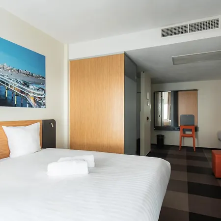 Easyhotel The Hague Scheveningen Beach-2